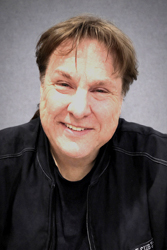 Dr John Tholen